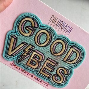 Vibrant Shimmer Eyeshadow Palette